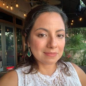 Meet your Posher, Nathaly